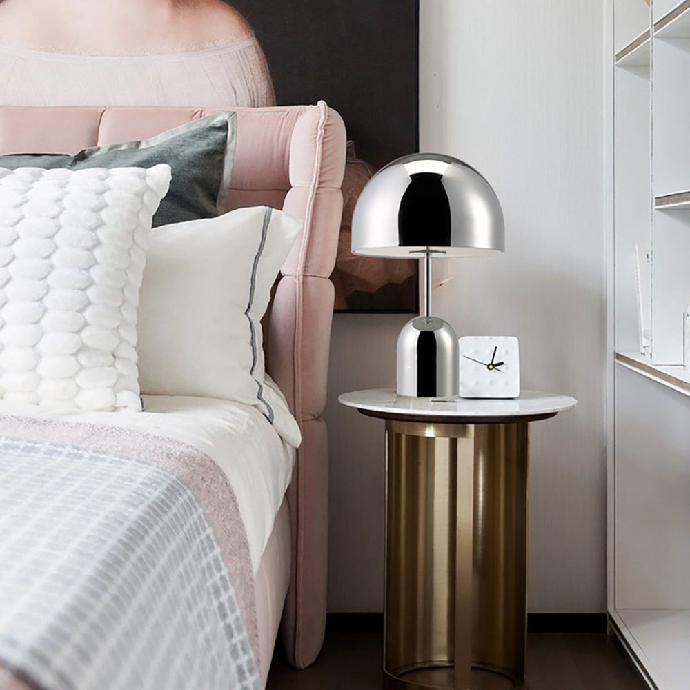 ILLUMI Table Lamp